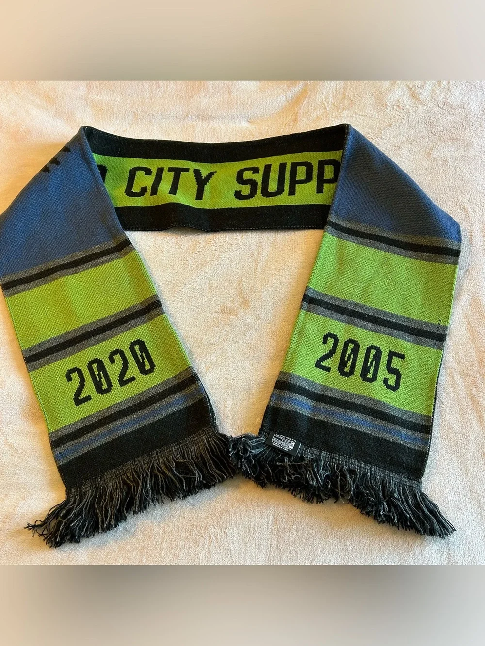 Seattle Sounders FC skull emerald city supporters 2005-2020 fringed scarf